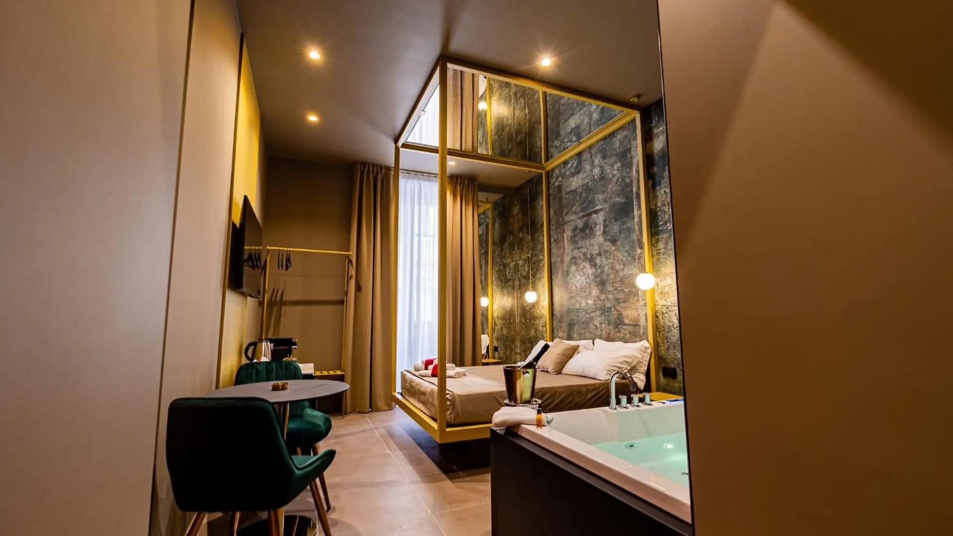 Gold Suite&Spa Palermo 0*,